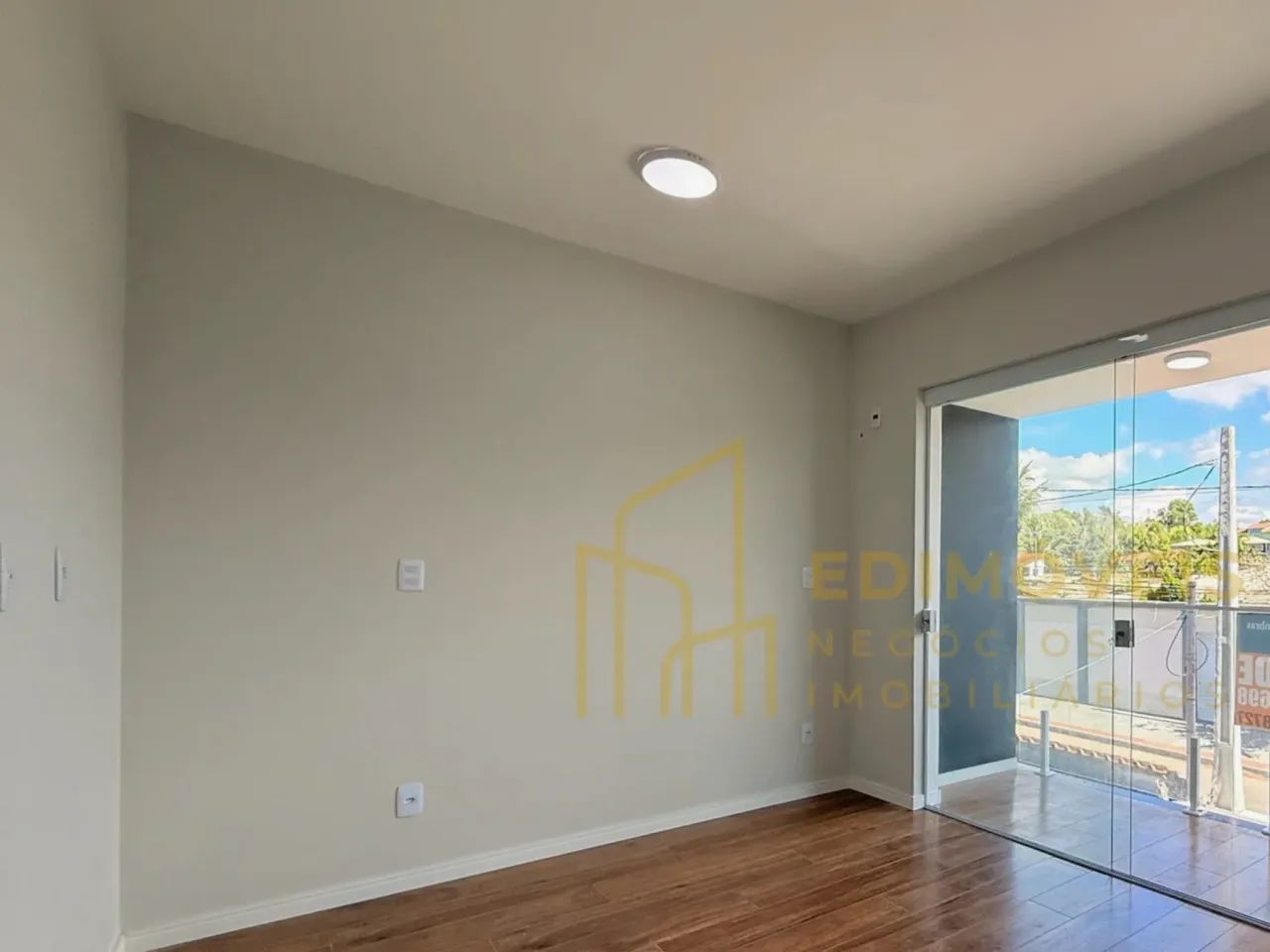 Casa Moderna em São Francisco: 3 Quartos e Suíte com Varanda! - Foto 5