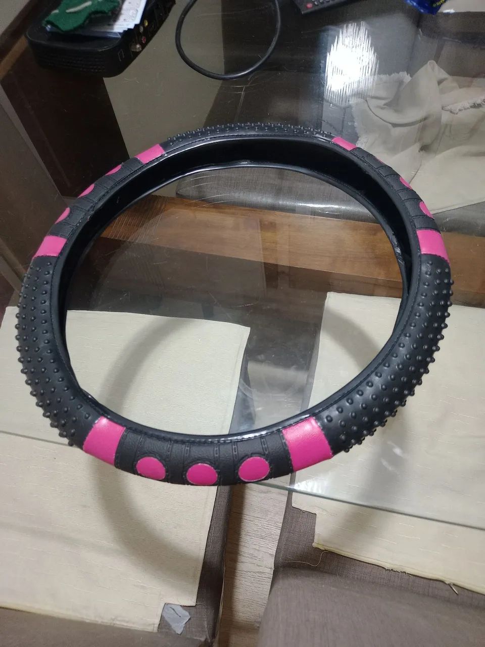 Capa de volante cor de rosa com preto  - Foto 2