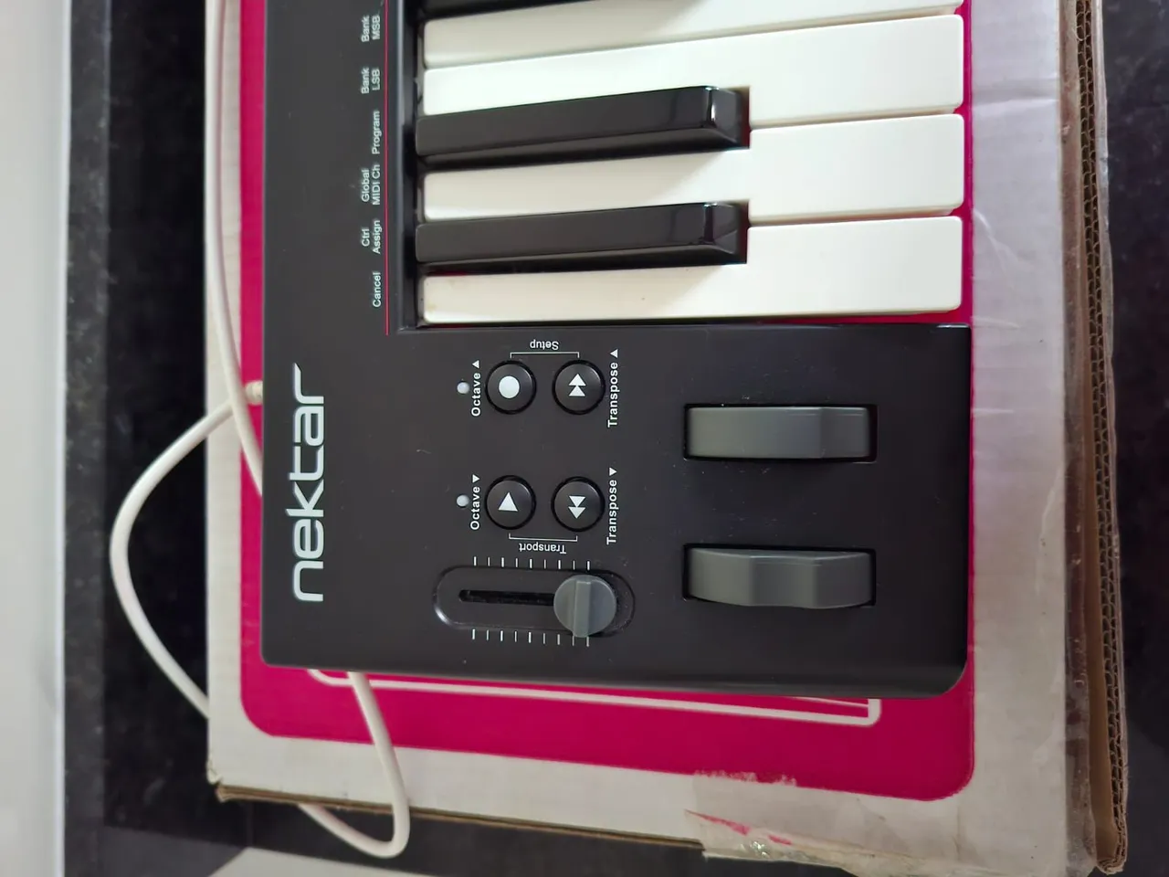 Controlador MIDI USB M Audio Axiom 49 - Instrumentos musicais
