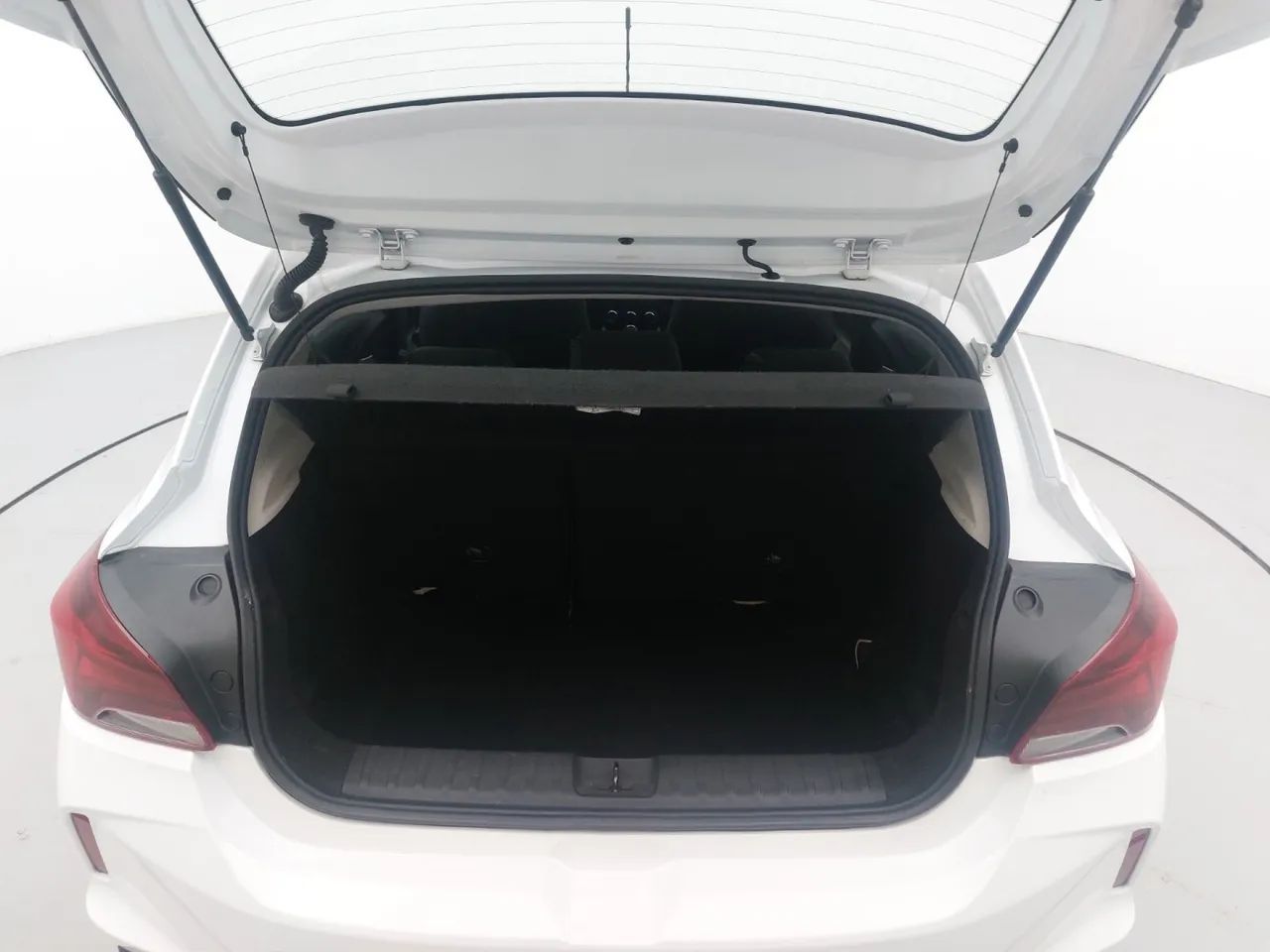 Chevrolet Onix Hatch 1.0 12V Flex Mec. 4P, foto 9 de 18
