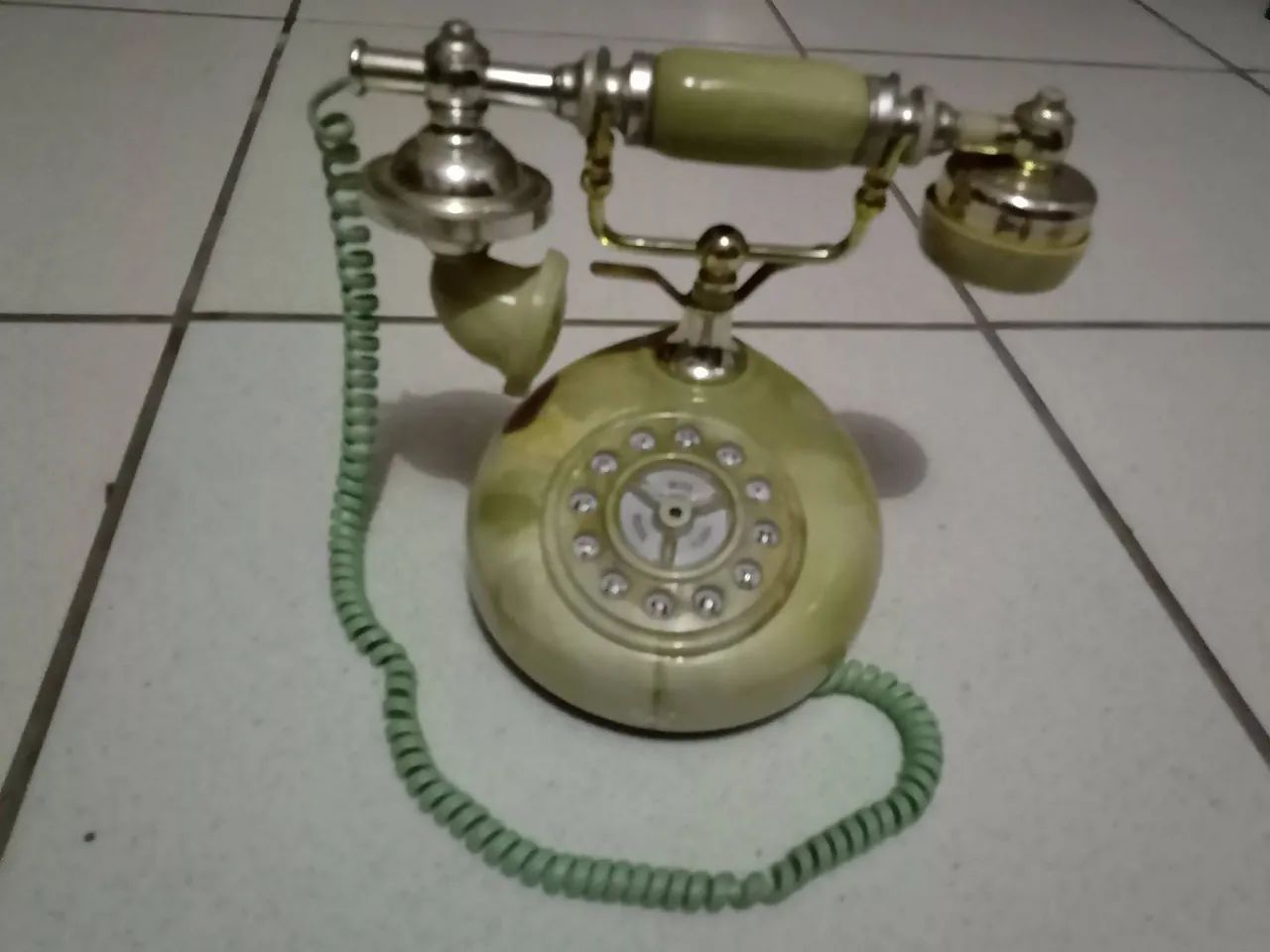 Telefone antigo 