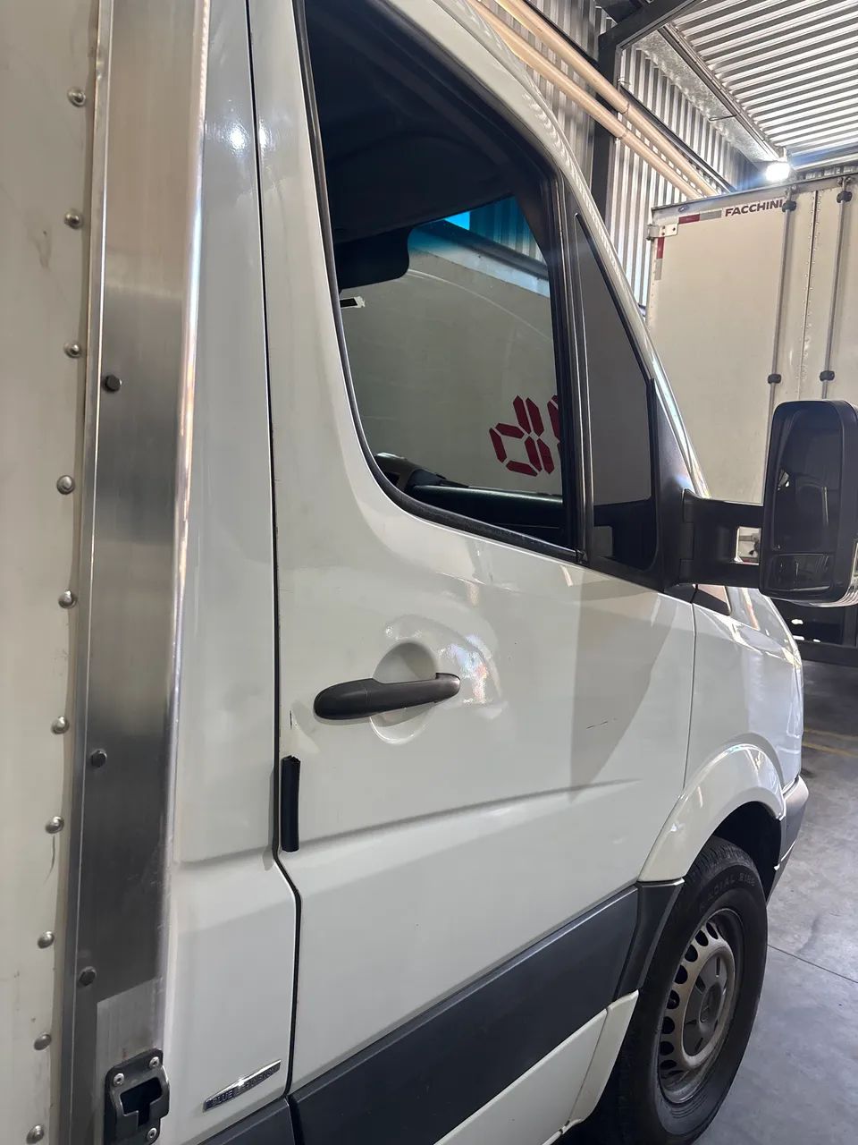 Sprinter 415 com baú  - Foto 4