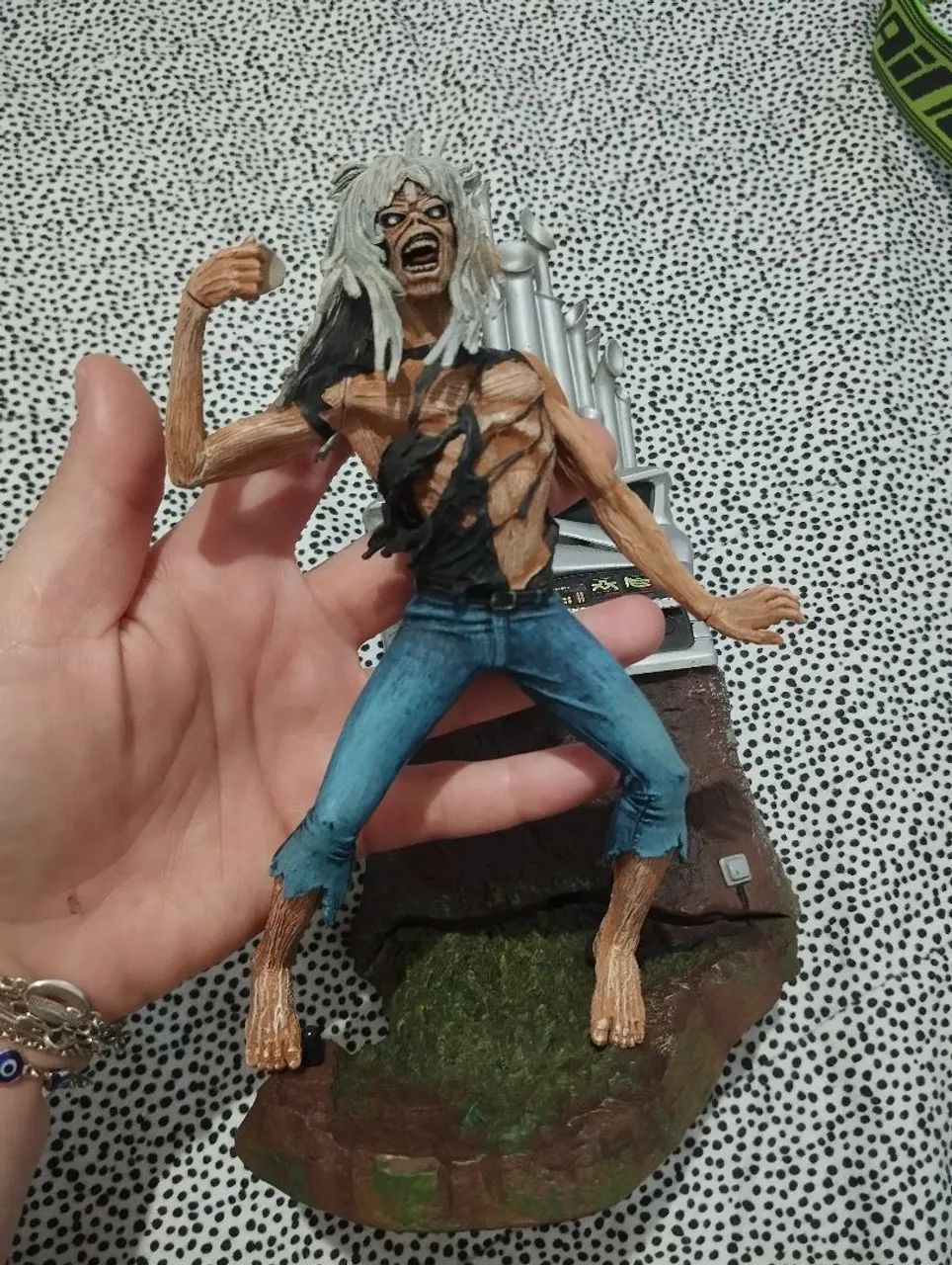 Eddie da banda Iron Maiden baseada no tema  "Phantom of the Opera" - Foto 3