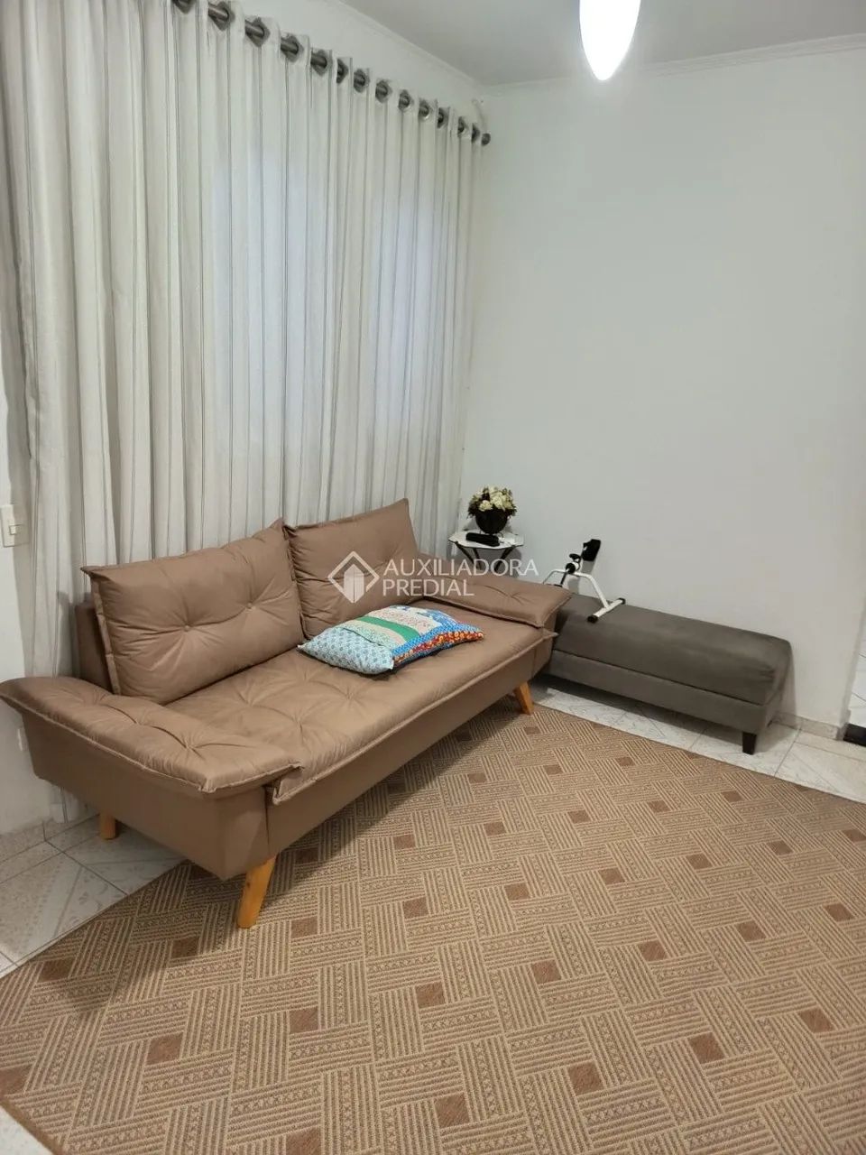 SOBRADO COM SUÍTE E CLOSET NO ASSUNÇÃO