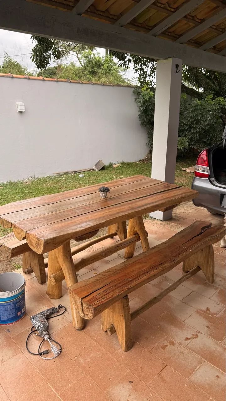 Mesa Rústica 1,53 x 0,70 com 2 bancos 