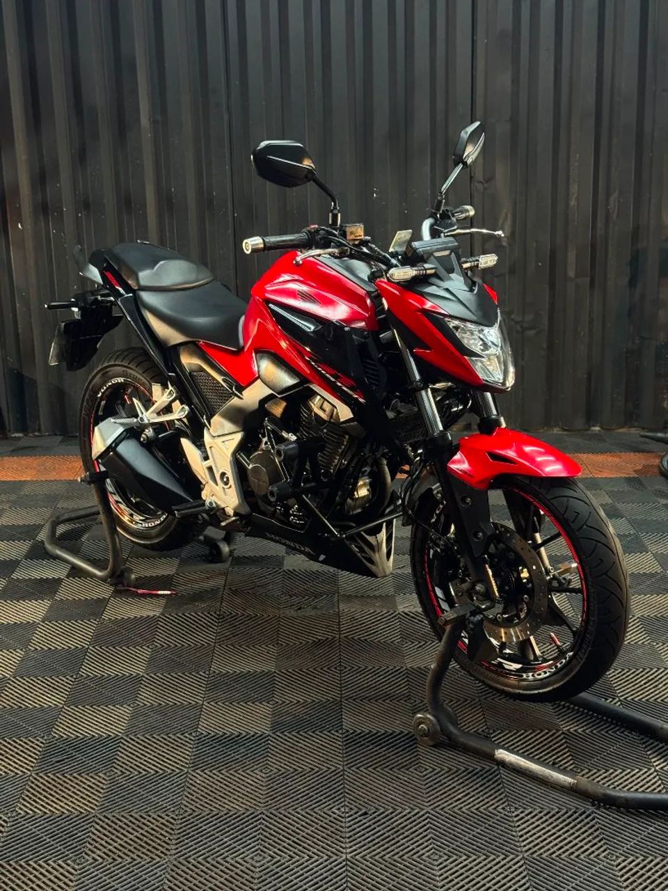 Cb300f Twister