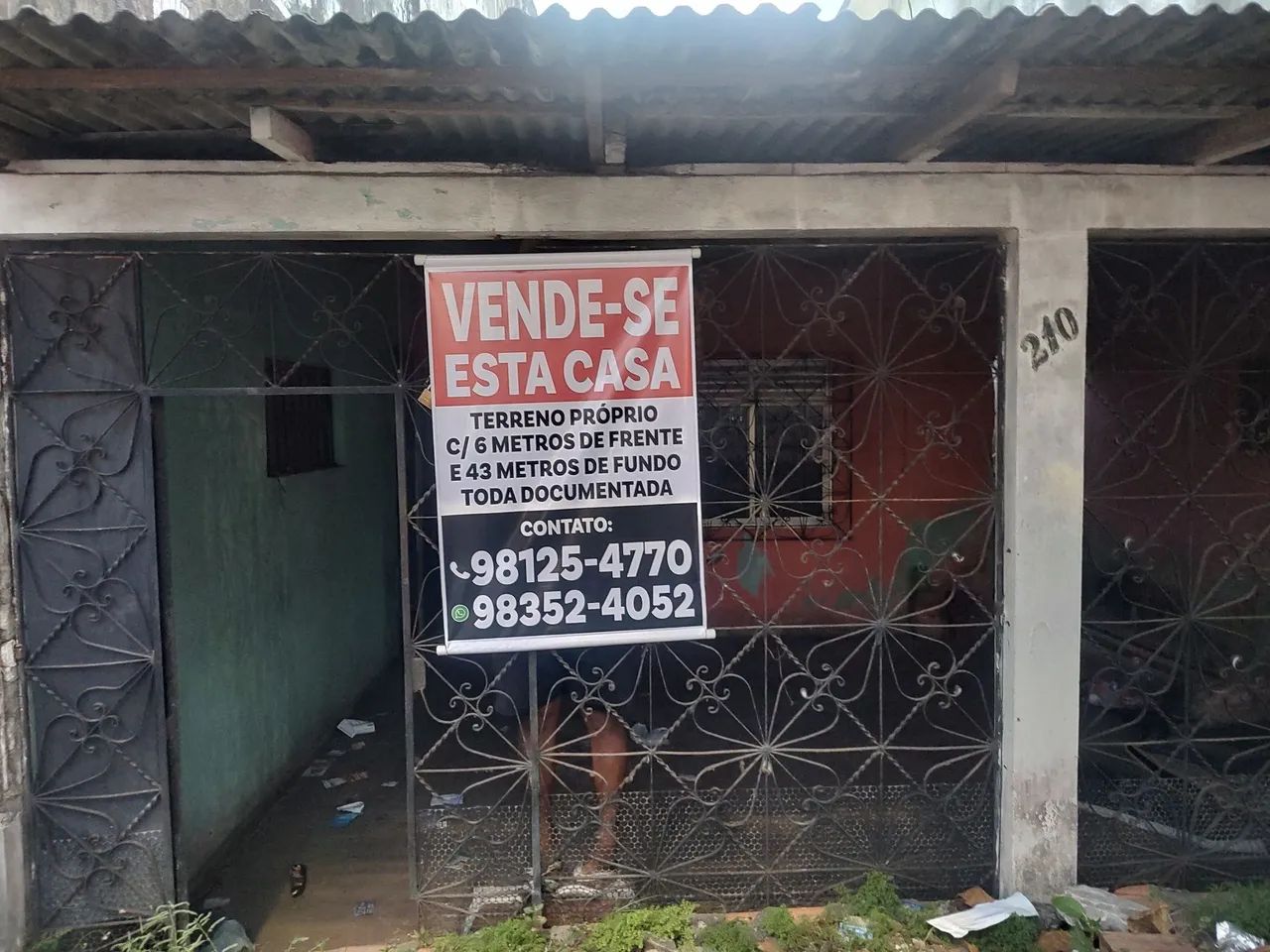 Vende-se terreno com uma casa 