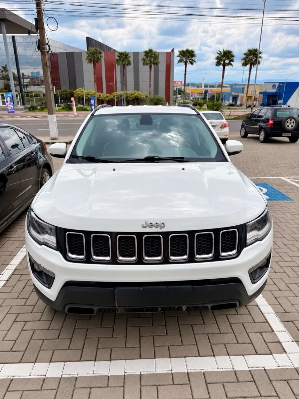 Jeep Compass Longitude 2.0 4X4 Dies. 16V Aut. 2018 - Foto 4