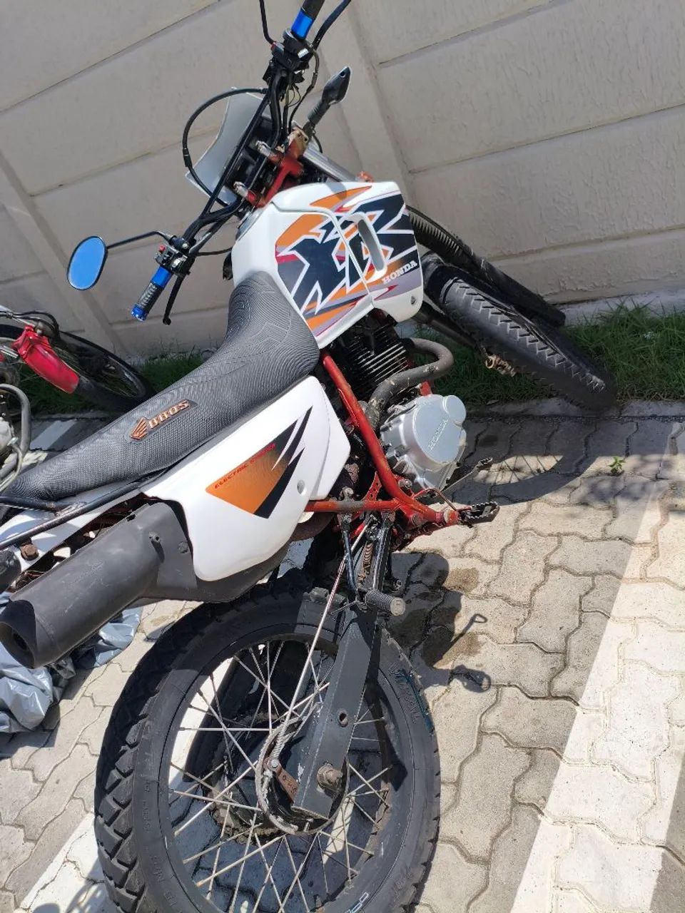XR 200 - Foto 3