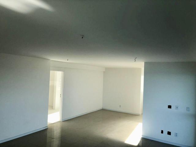 4 suítes, 196m2.! Com essa vista encantadora!! - Foto 8
