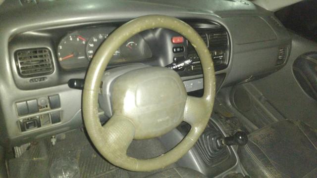 Vendo Tracker 4x4 - Foto 3