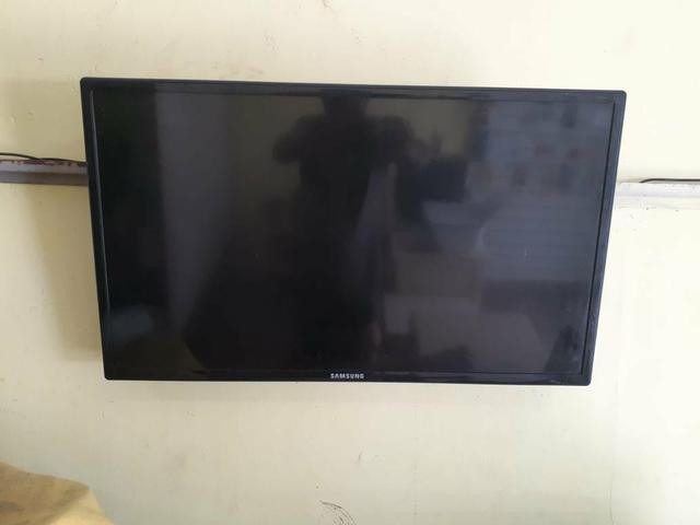 Vendo TV 32 da Samsung com garantia.