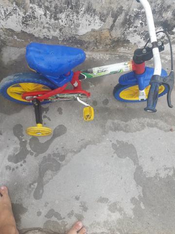 Bicicleta Infantil Com Rodinhas - Foto 2