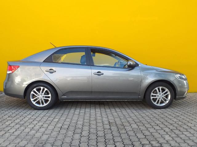 KIA CERATO 2010/2011 1.6 EX3 SEDAN 16V GASOLINA 4P MANUAL - Foto 4