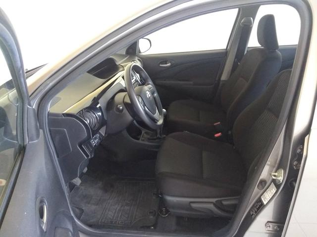 ETIOS Hatch X 1.3L Flex Manual 2019 - Foto 12