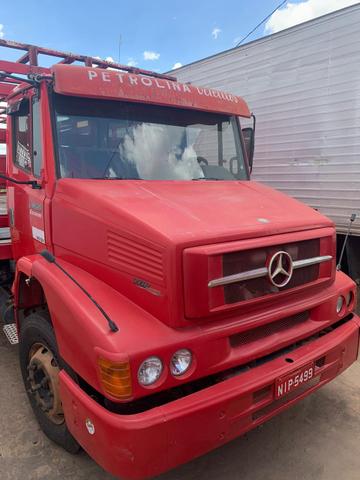 Caminhão Mercedes Benz 1620