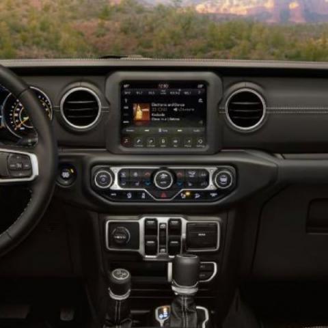 JEEP WRANGLER 2.0 TURBO GASOLINA SAHARA 2P 4X4 AT8 - Foto 9