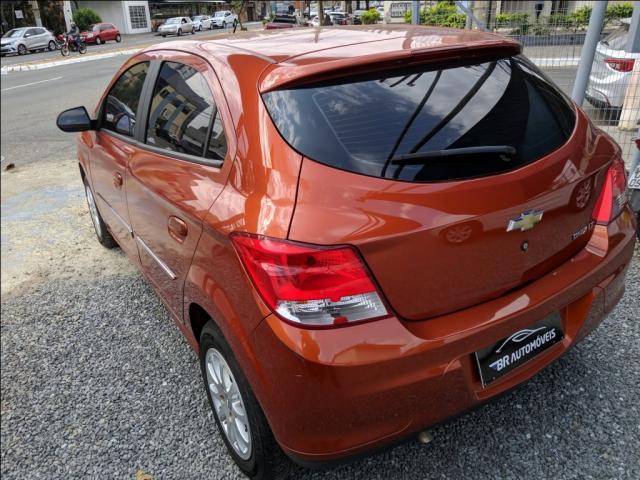 CHEVROLET ONIX 2013/2013 1.0 MPFI LT 8V FLEX 4P MANUAL - Foto 4