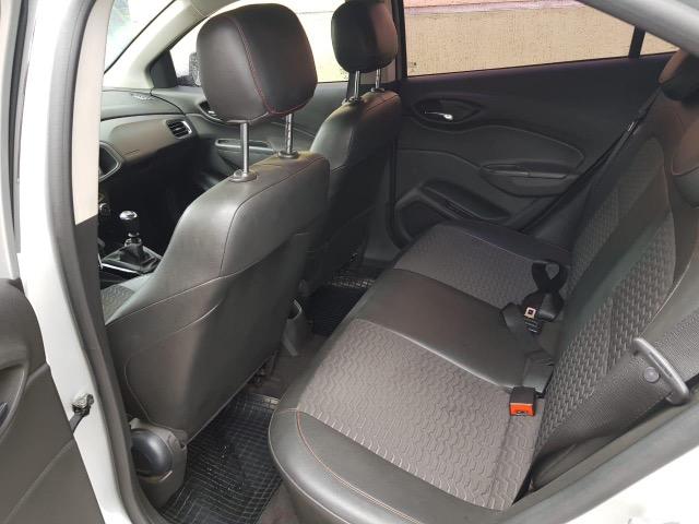 Vendo ou troco carro ônix 1.4ltz passo cartao - Foto 6