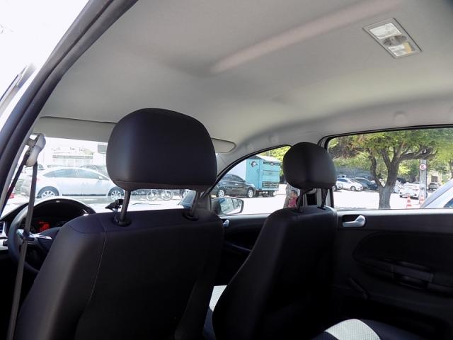 VOLKSWAGEN VOYAGE 1.6 MSI TOTALFLEX 4P 2019 - Foto 10