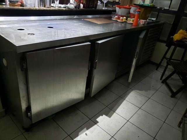 Restaurante fechando, vende itens - balcões refrigerados - Foto 2