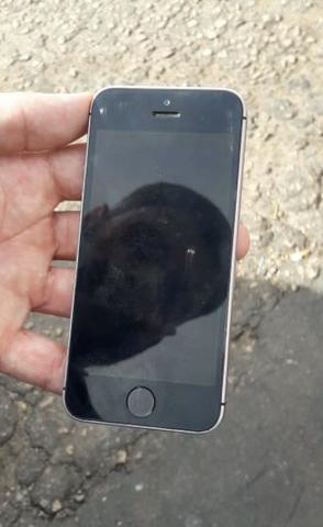IPhone SE cinza 32gb - Foto 3