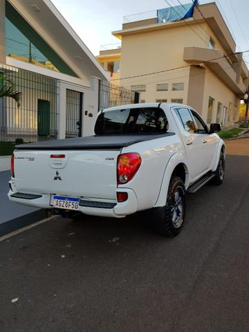 Mitsubishi L200 Triton HPE 3.2 2015 Automática - Foto 12