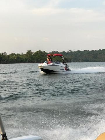 Jet boat 210 sea doo
