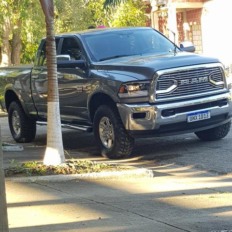 Dodge RAM 6.7 Turbo Diesel 2012. Frente da 2018 - Foto 6