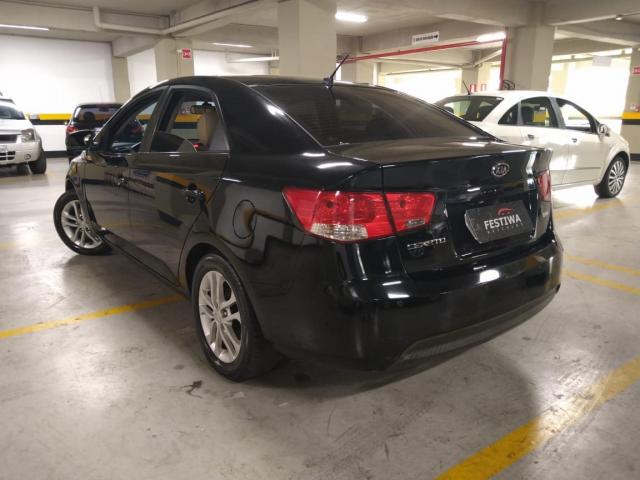 CERATO 2010/2011 1.6 EX3 SEDAN 16V GASOLINA 4P MANUAL - Foto 4