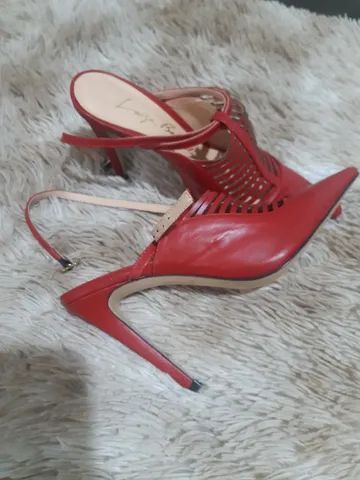 sapato vermelho Luiza Barcelos