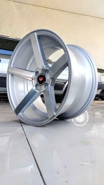 Roda aro 17 4x100 Importada Vossen Duas Talas - Foto 3
