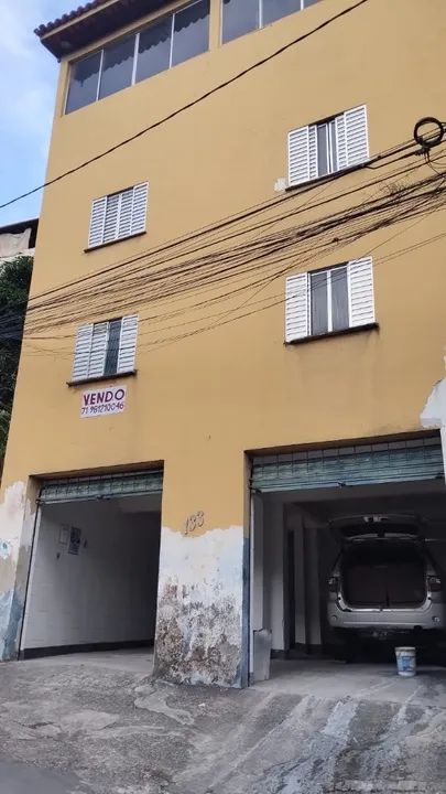 OPORTUNIDADE PRÉDIO NA AVENIDA GARIBALDI