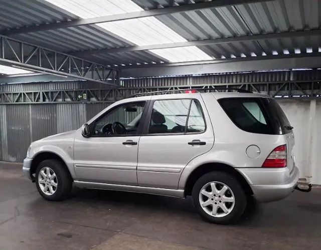 Mercedes Benz ML 430 V8 2001 Com 90.010 kms * A mais nova do Brasil - Foto 3