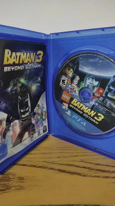 Jogo Lego Batman 3 Beyond Gotham Ps4 Mídia Física Seminovo - Foto 3