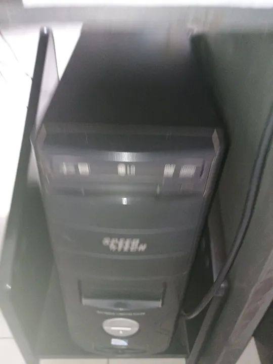 Suporte para CPU com rodinhas  - Foto 3