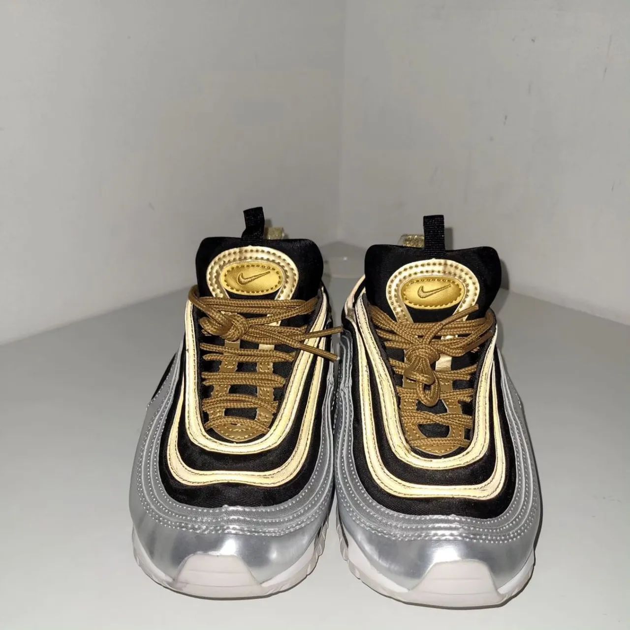 Tênis Nike Air Max 97 Prata e dourado  - Foto 3
