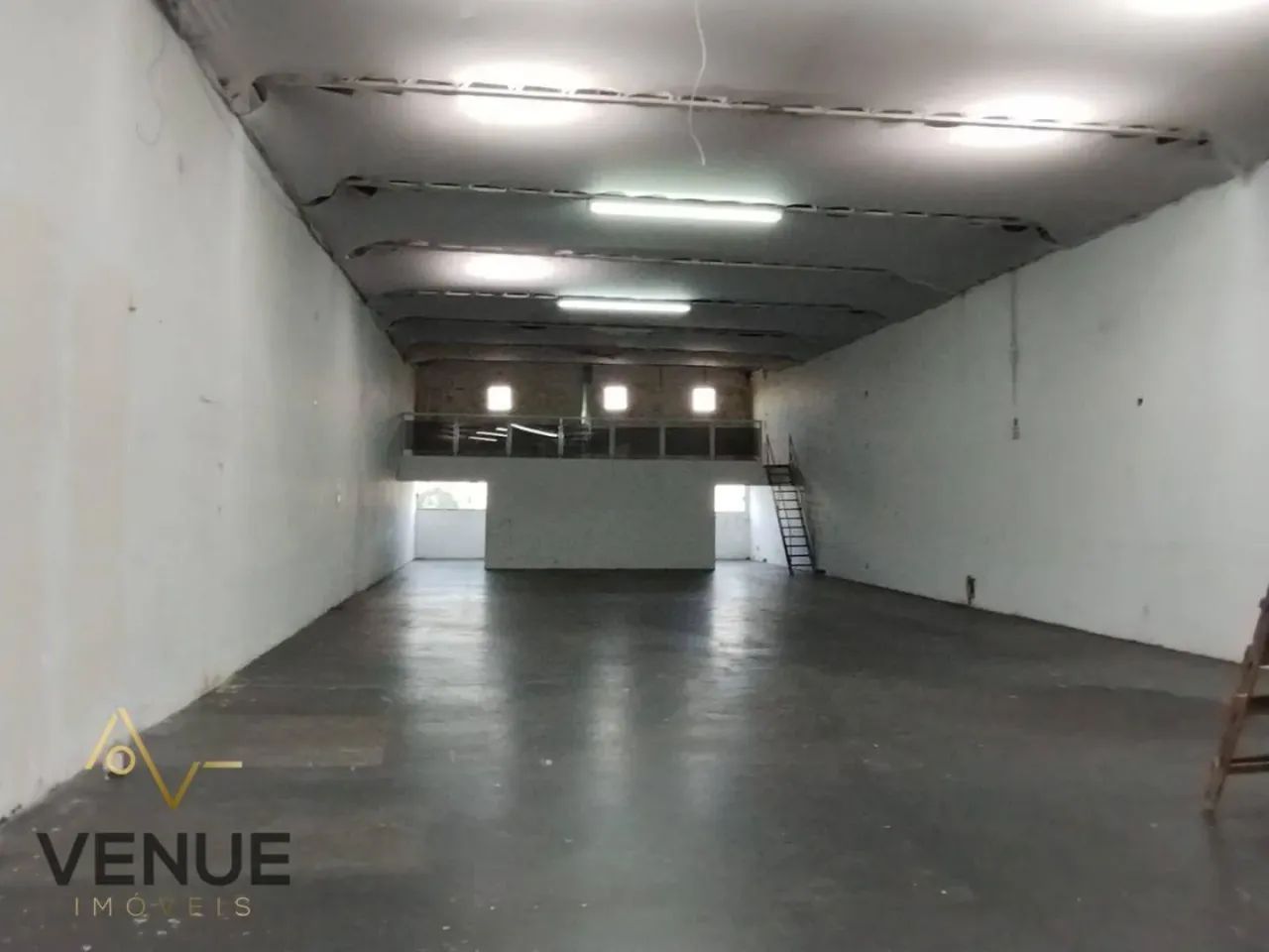 Galpão para alugar, 900 m² por R$ 16.250,00/mês - Cidade São Mateus - São Paulo/SP