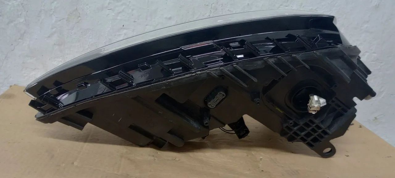 FAROL Jetta 2011/2014 lado esquerdo s/led - Foto 2