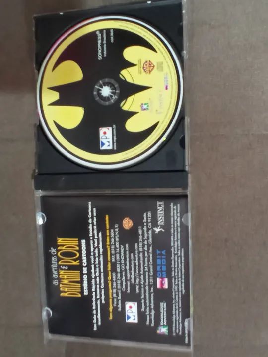 CD-Rom As aventuras de Batman e Robin Estudio de cartoons - Foto 3
