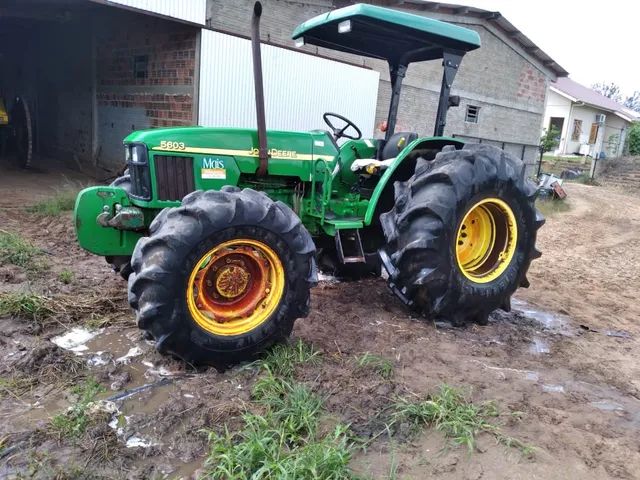 Trator John Deere 5603 