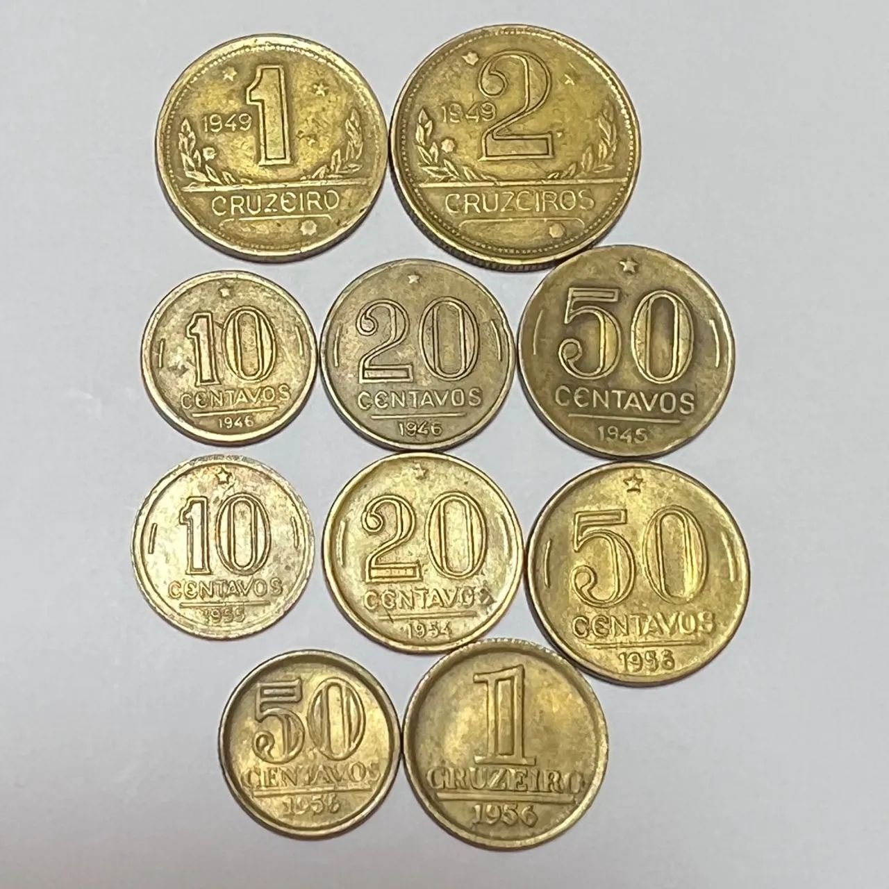 Lote com 36 Moedas Nacionais Antigas colecionáveis de Reis e Cruzeiro - Foto 3