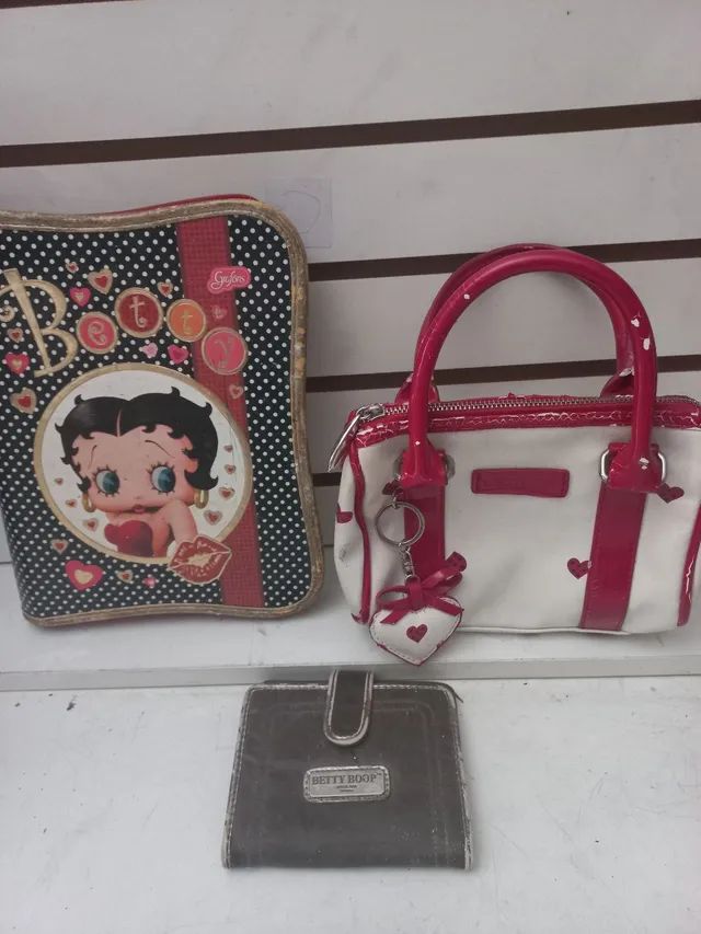 3 pç antigas betty boop 1 fichario, 1 bolsa,1 carteira  - Foto 3