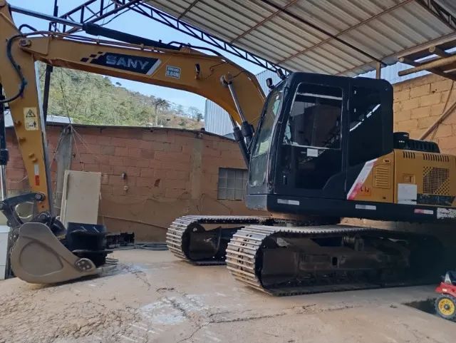 Escavadeira hidráulica Sany 135, ano 2019, 14 ton, 7 mil  horas