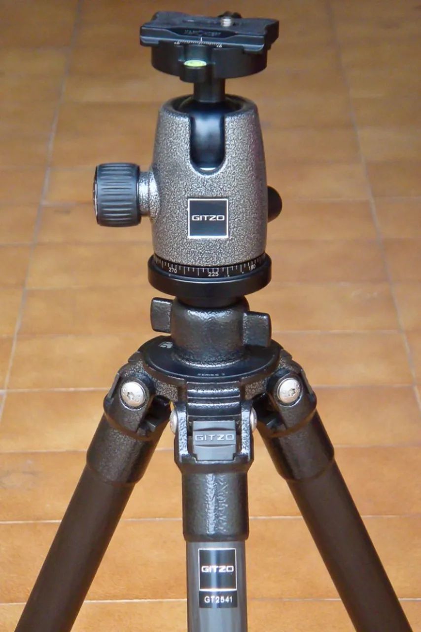 Tripé GITZO GT2541 Fibra De Carbono + Ball Head GITZO G1277M - Foto 3