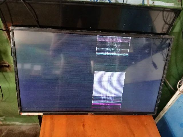 TV 32 para retirada de peças - Foto 6