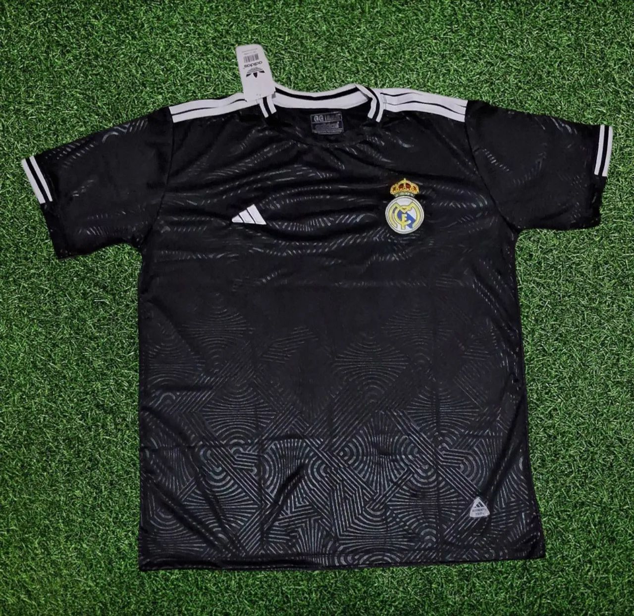 Camisa Real Madrid preta 3 D (P,M,G e GG) - Foto 2