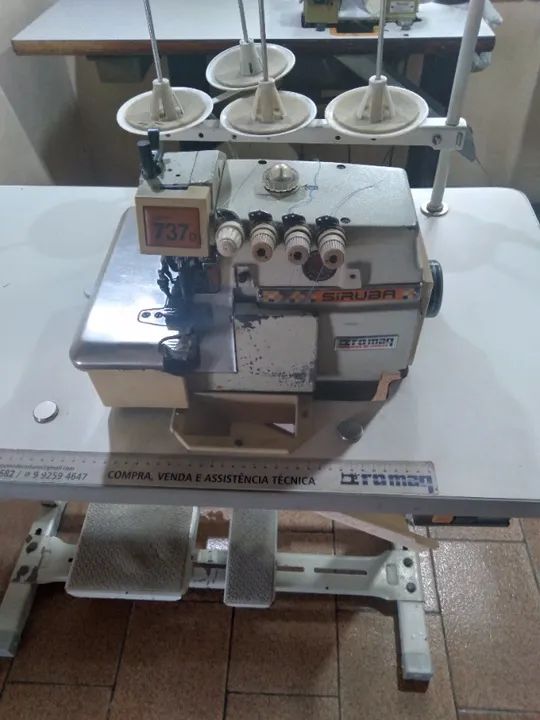 Máquina de costura conjugado 