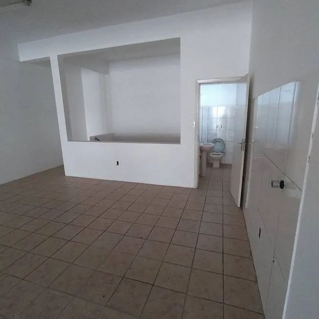 ---Sala Comercial Central Cel Bittencourt - Foto 8