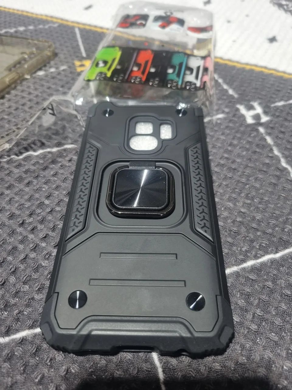 Capa para Celular com Suporte e Design Robusto